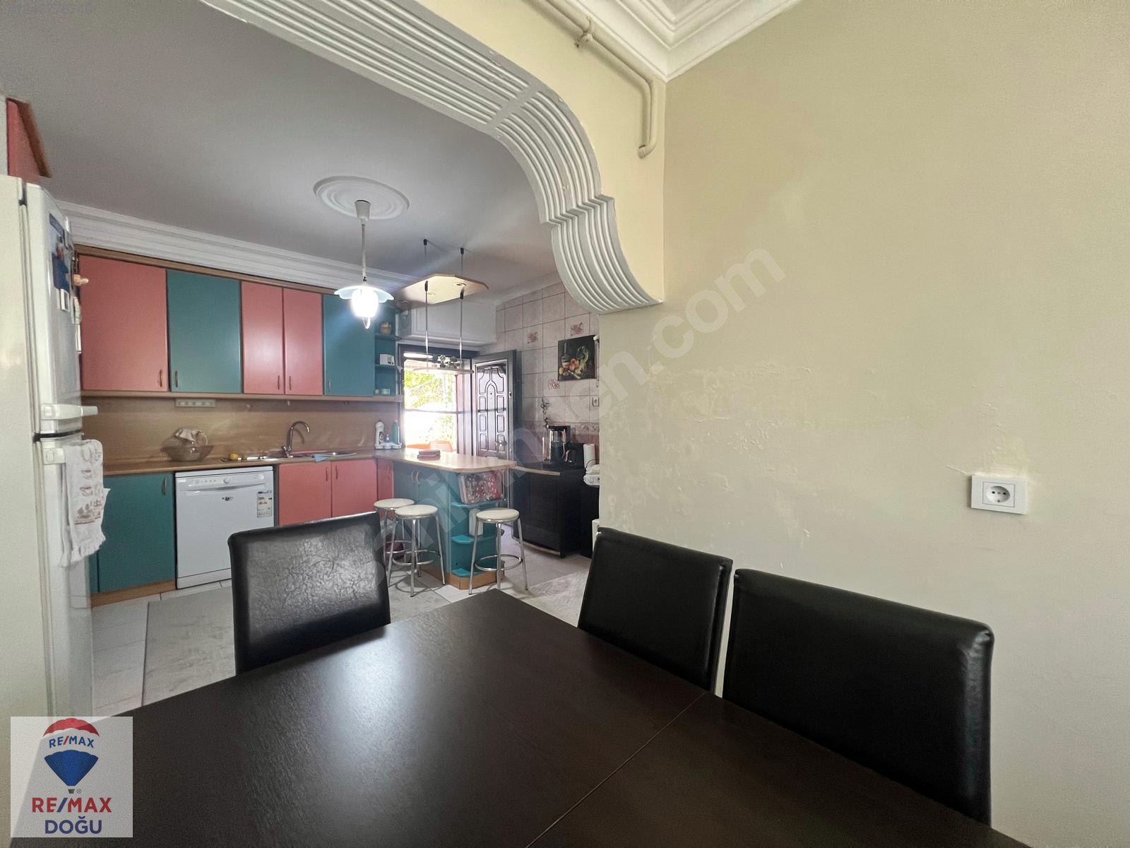 REMAX DOĞU DOĞUKENT MAH.UYGUN FİYATA YAPILI MÜSTAKİL SATILK MÜLK - ELAZIĞ MERKEZ fotoğraf 6