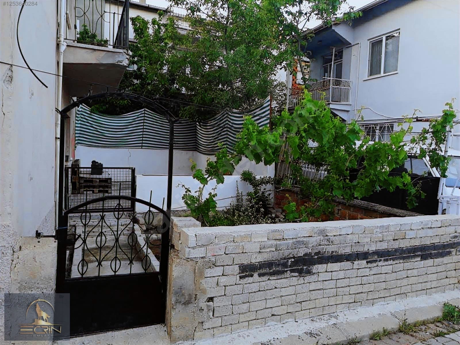 Fatih mahallesi 2 katlı müstakil ev satılık bahçeli - UŞAK MERKEZ fotoğraf 12