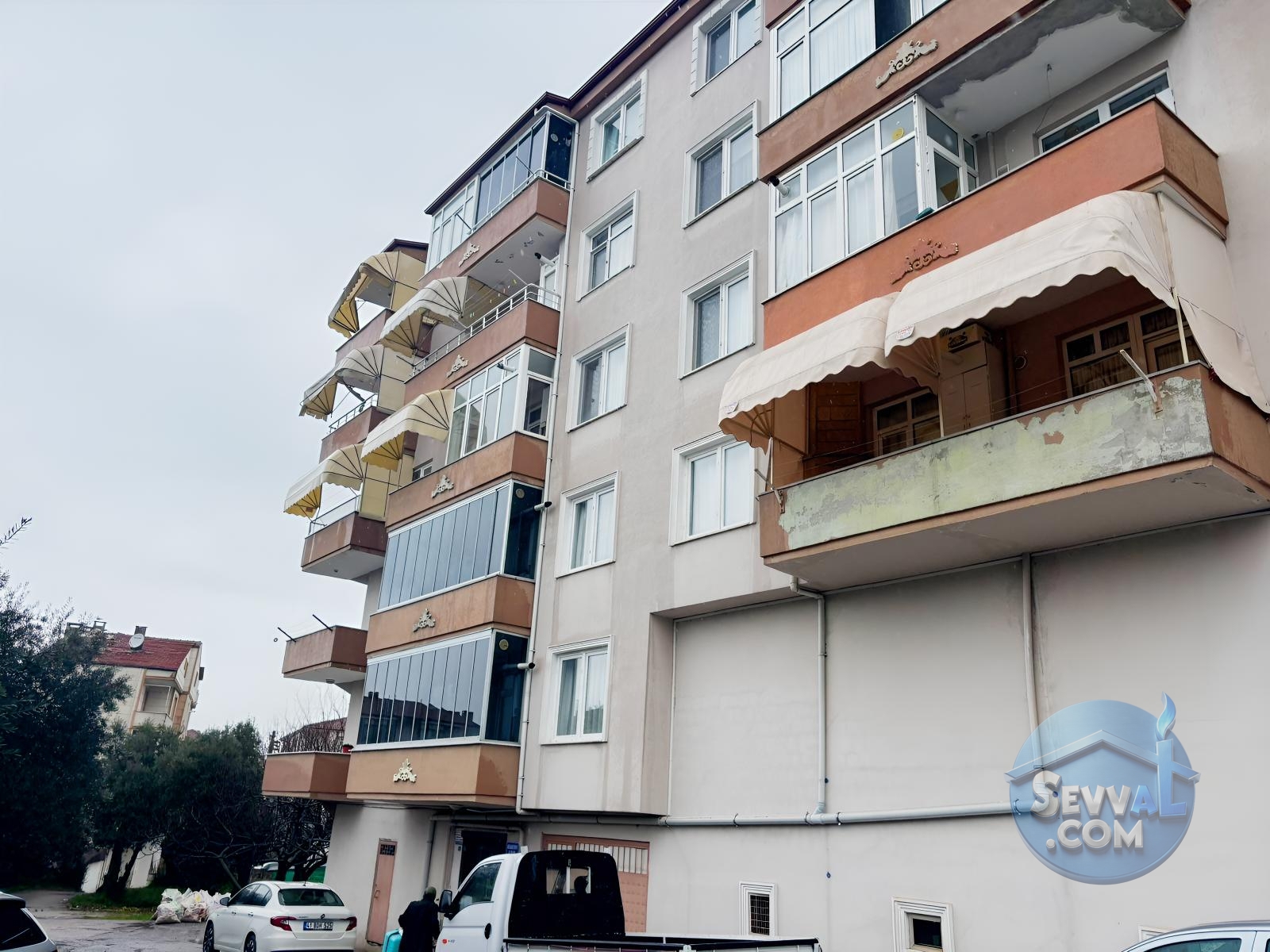 GÖLCÜK ULAŞLIDA ANA YOLA CEPHA SATILIK ARA KAT DAİRE - Kocaeli Gölcük fotoğraf 16