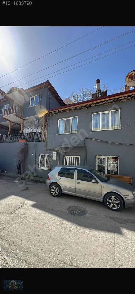 GÖKMEDRESE MAHALLESİNDE 3 KATLI SATILIK MÜSTAKİL EV - AMASYA MERKEZ fotoğraf 20