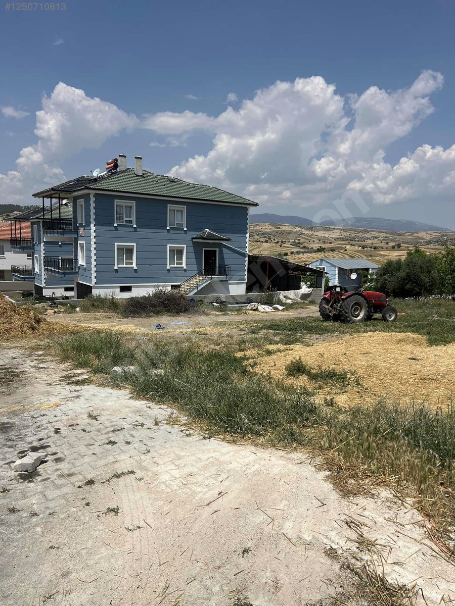 Antalya / Korkuteli / Küçükköy Mahallesinde 420 m² SATILIK ARSA  - ANTALYA KORKUTELİ fotoğraf 3