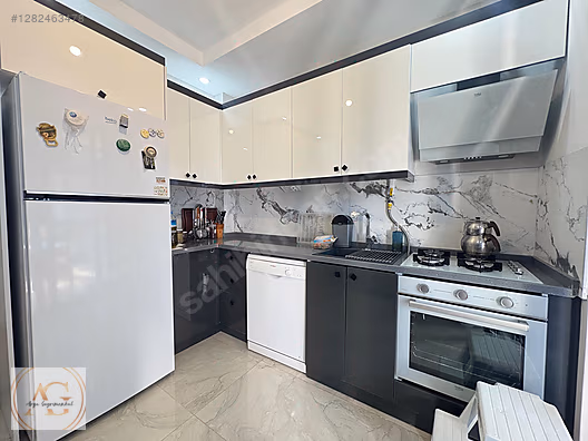 SADECE ARYA'DAN 2+1 ARAKAT ÖN CEPHE DOĞALGAZLI SATILIK DAİRE - BALIKESİR BURHANİYE fotoğraf 4
