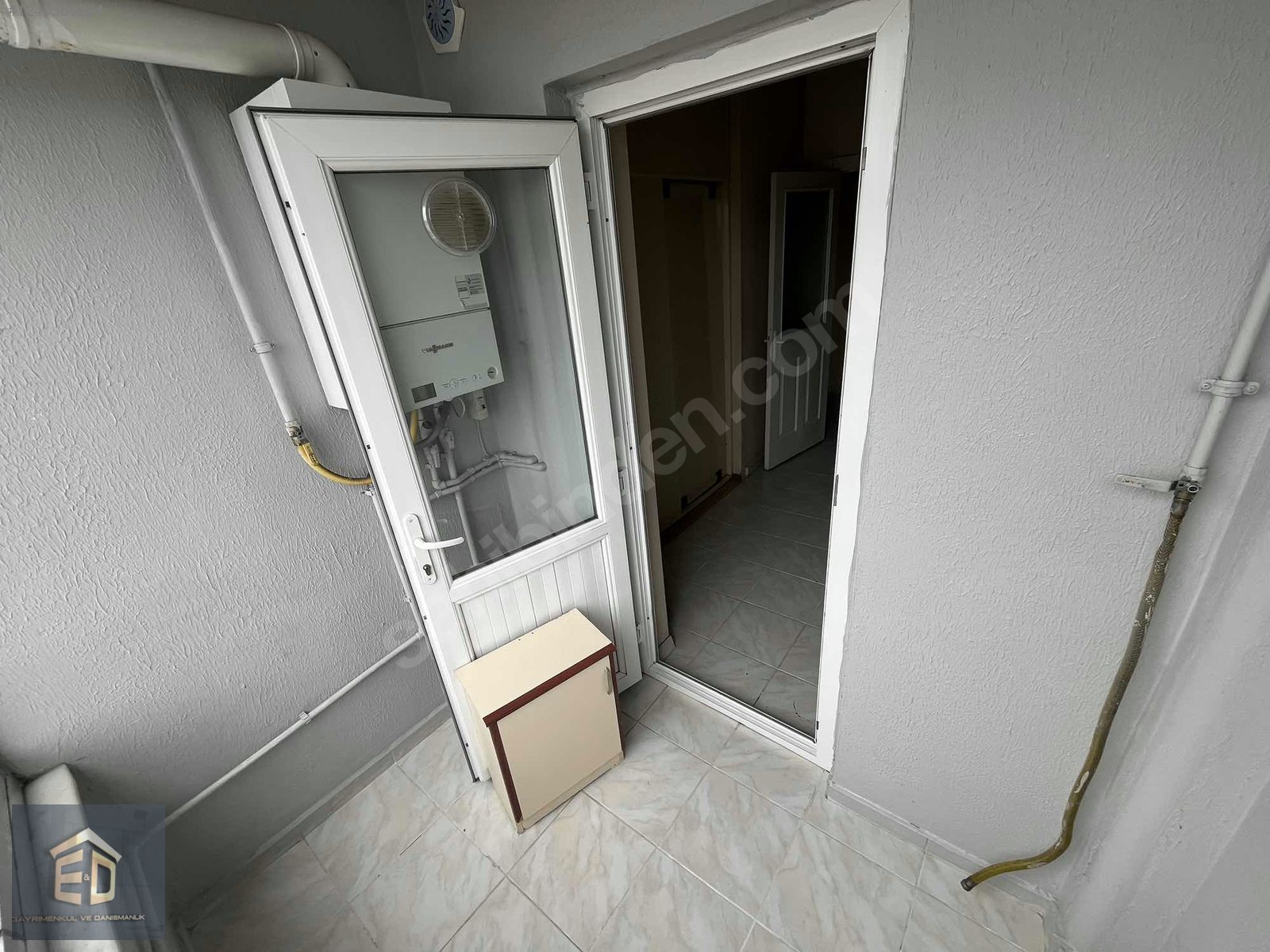 KAYMAKLI TOKİ'DE SATILIK 2+1 DOĞAZLI MERKEZİ KONUM DAİRE - TRABZON ORTAHİSAR fotoğraf 9