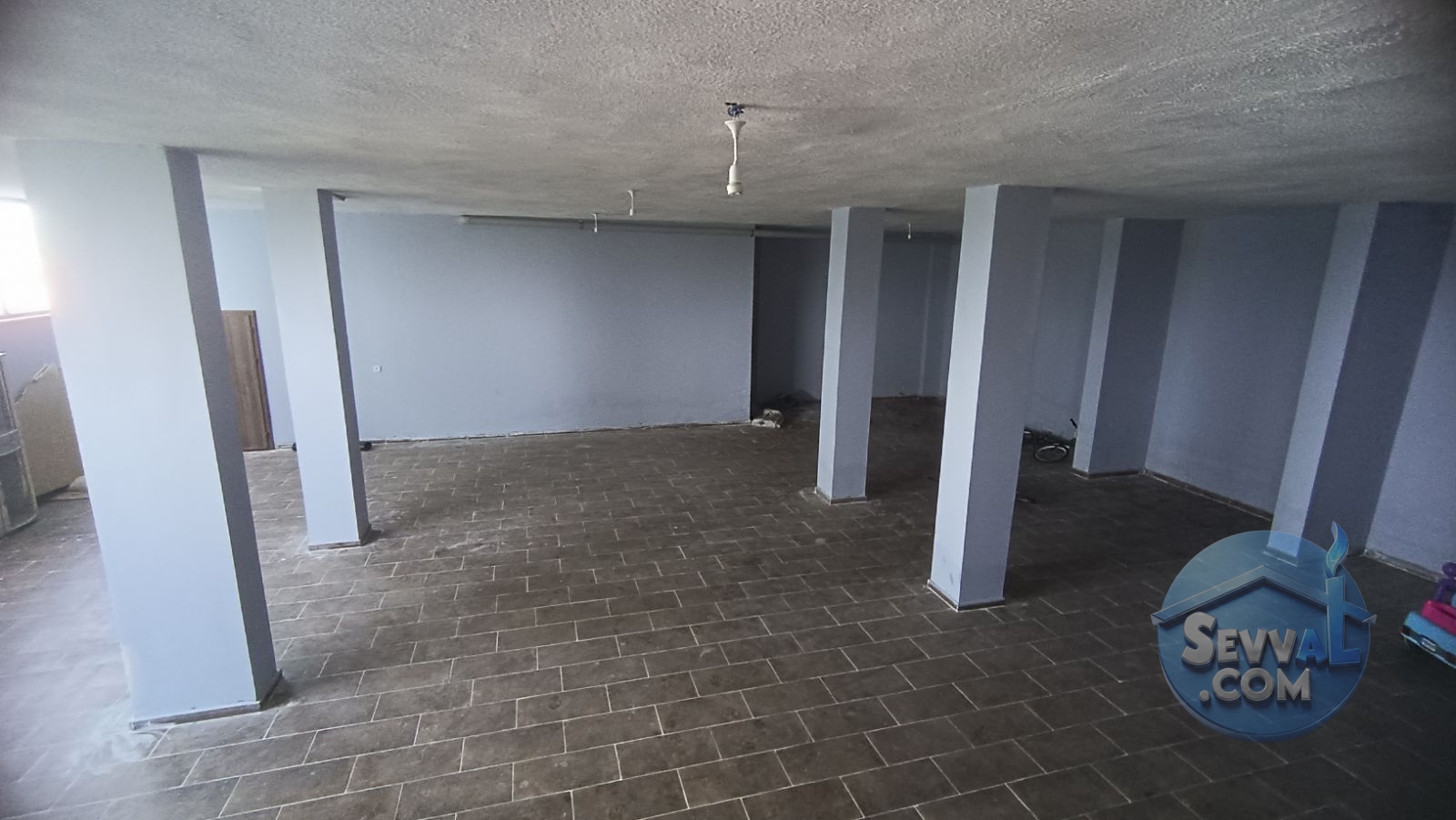 ENKA GYO'DAN KİRALIK 180+220 M2 CADDE ÜZERİNDE DUKKAN MAGAZA - Kocaeli Başiskele fotoğraf 5