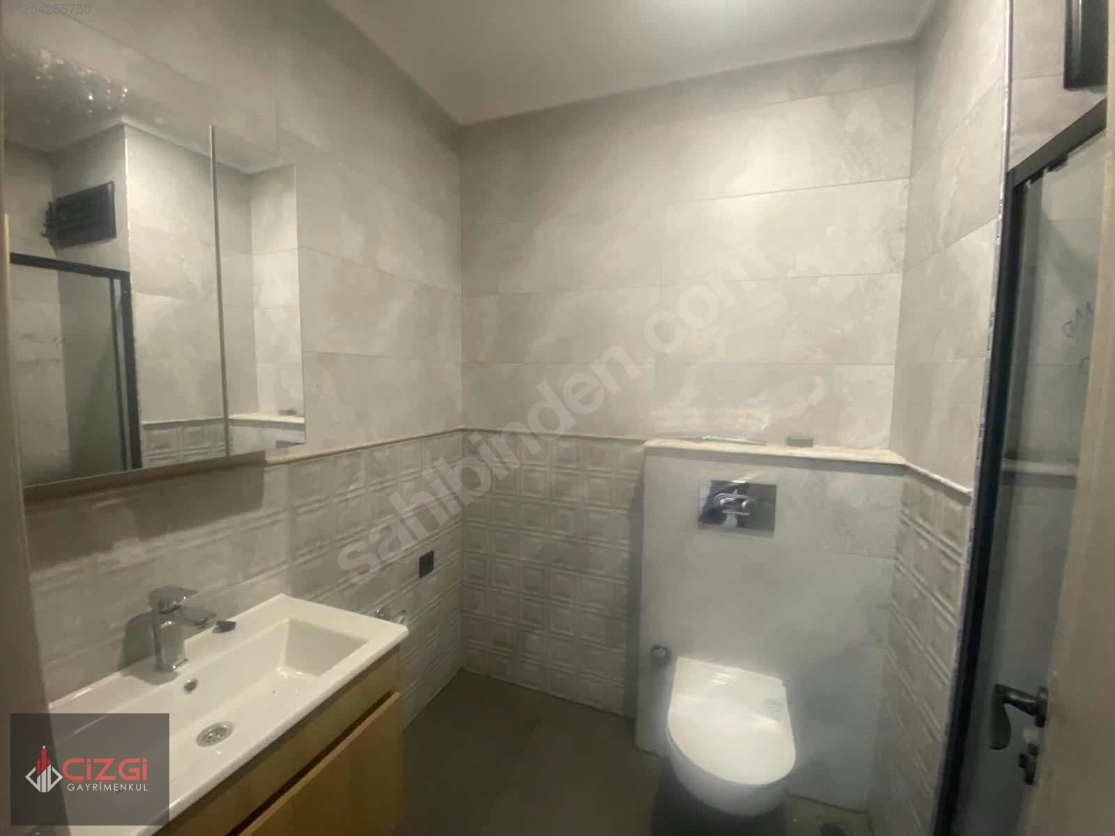 KÖRFEZKENT ANA CADDE ÜZERİ SATILIK ARAÇ TAKASLI 1+1 REZİDANS - KOCAELİ KÖRFEZ fotoğraf 8