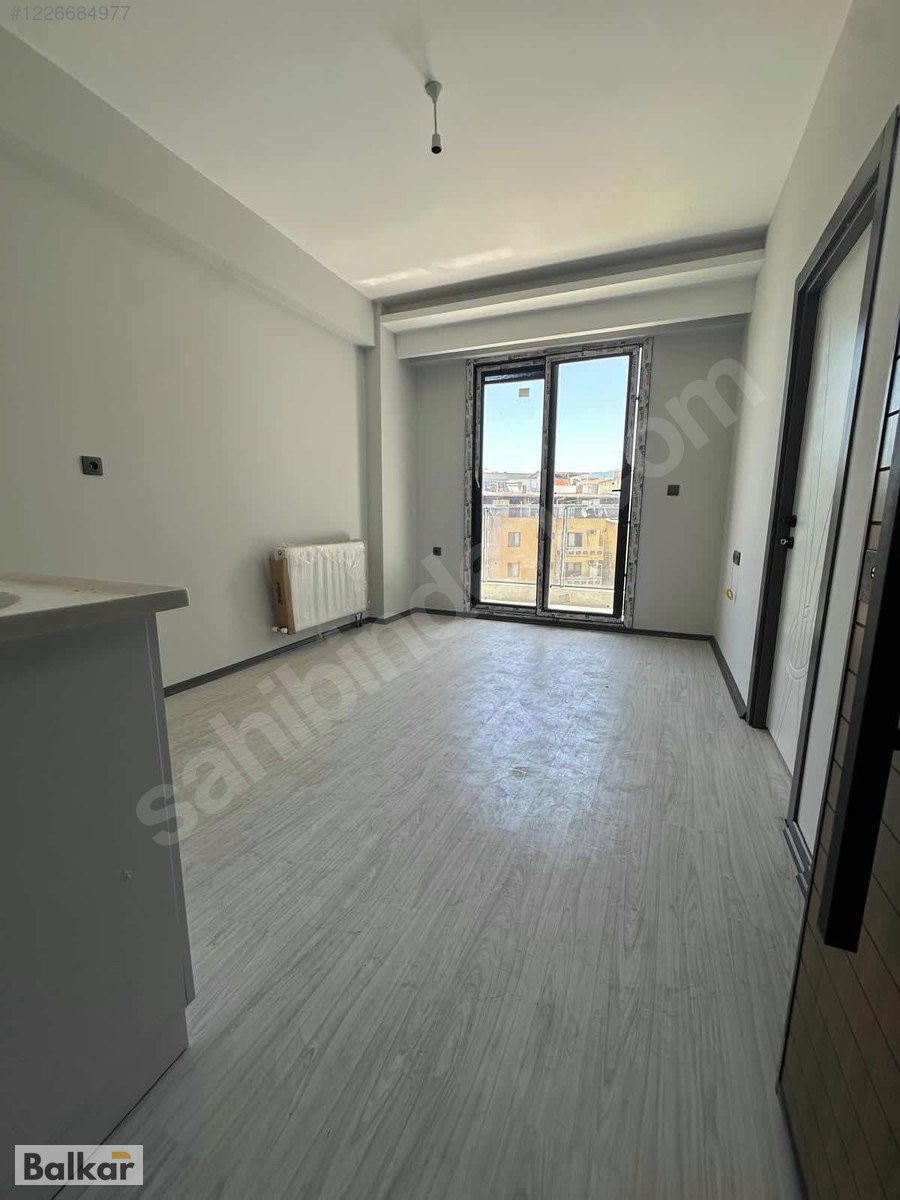 BATI OTOBAN ÇIKIŞI YENİ METRO DURAGININ KARŞISINDA LÜX 1+1 DAİRE - İZMİR BUCA fotoğraf 11