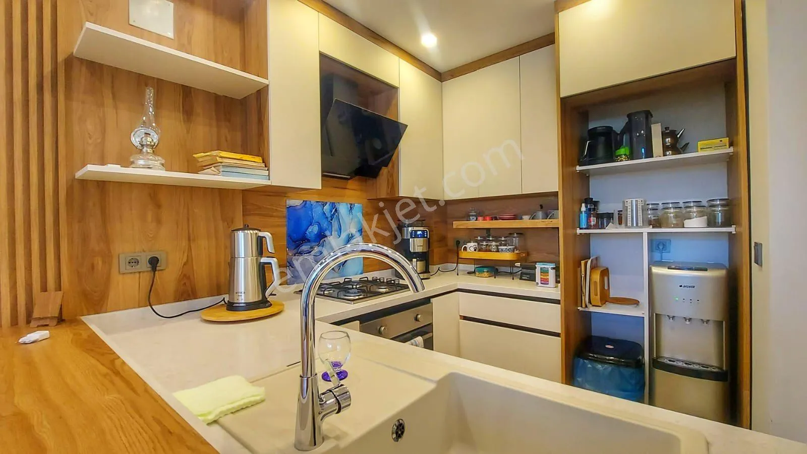 Kuşadası Merkezde Satılık Bahçe Katı Ebeveyn Banyolu 1+1 Daire - AYDIN KUŞADASI fotoğraf 20