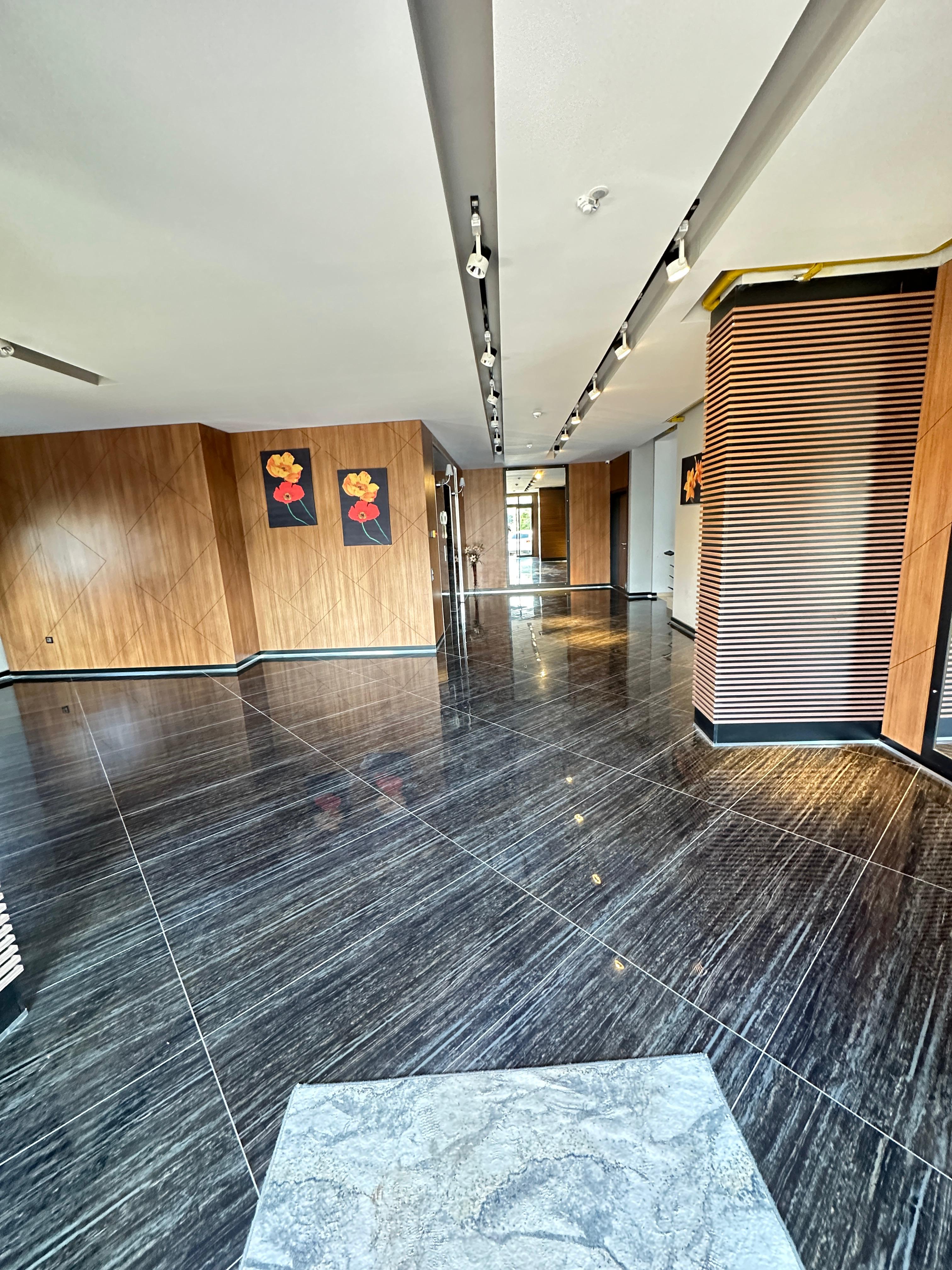 50. YIL MH HARİKA LOKASYONDA BULUNAN GENİŞ OTURUMLU 3+1 DAİRE - MERSİN YENİŞEHİR fotoğraf 33