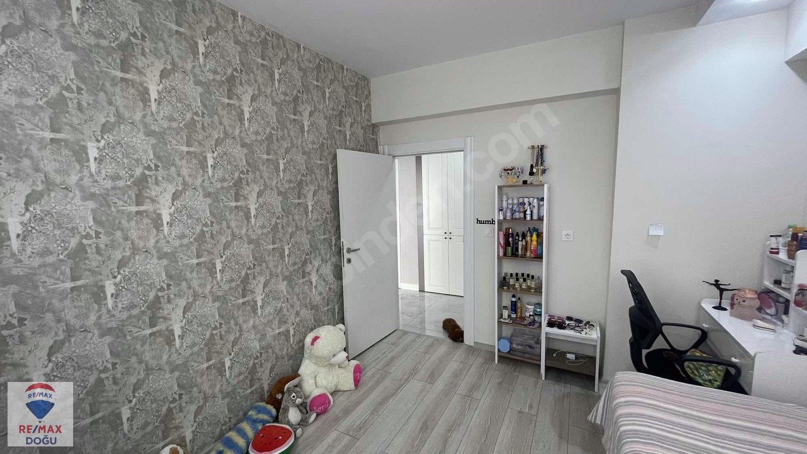 REMAX DOĞU'DAN ÇAYDAÇIRADA ŞEHRİN GÜZİDE KONUMUNDA 4+1 SATLIK - ELAZIĞ MERKEZ fotoğraf 3