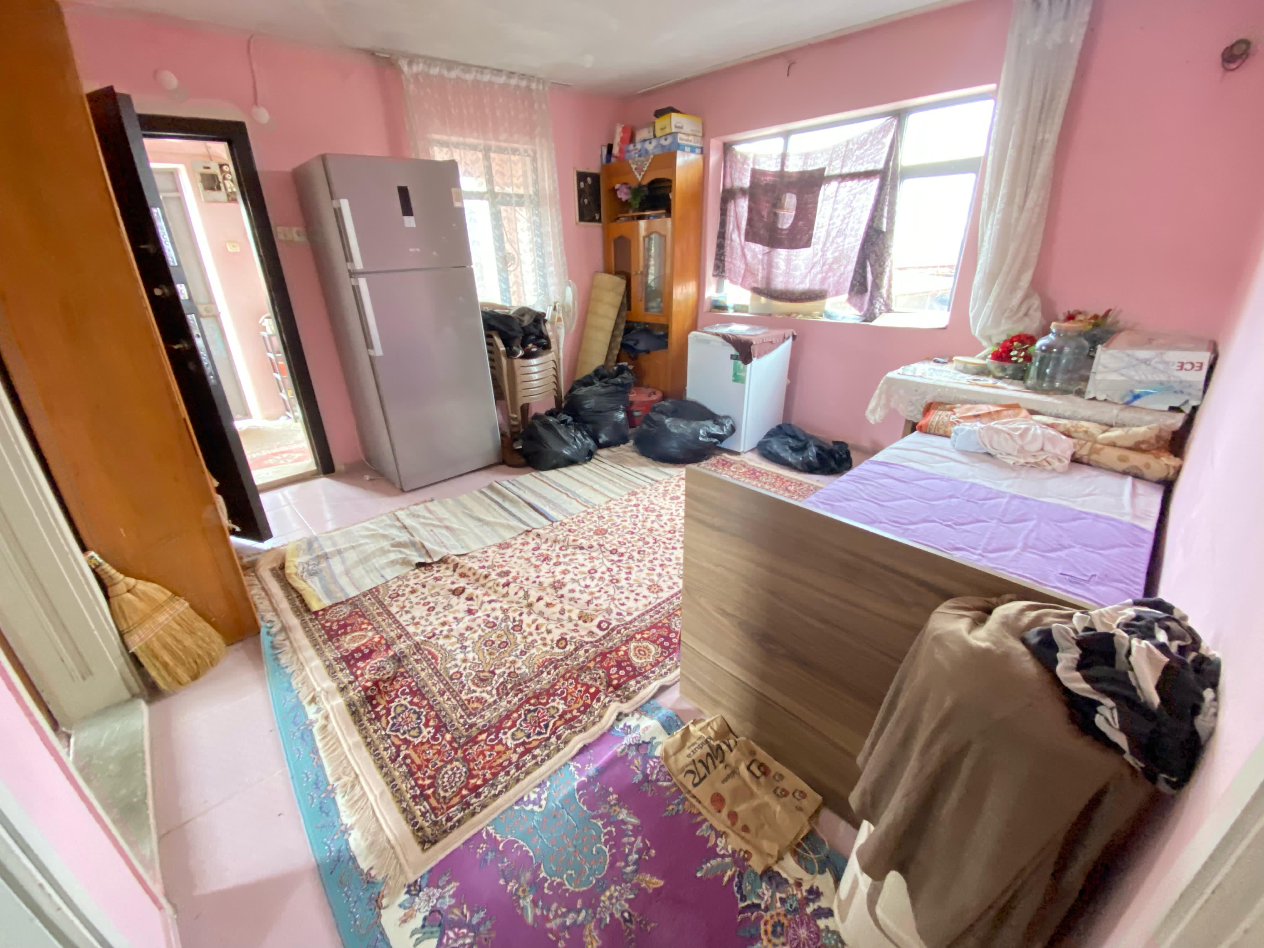   Manisa Şehzadeler Çerkezmahmudiye  Mah. Satılık Köy Evi - MANİSA ŞEHZADELER fotoğraf 5
