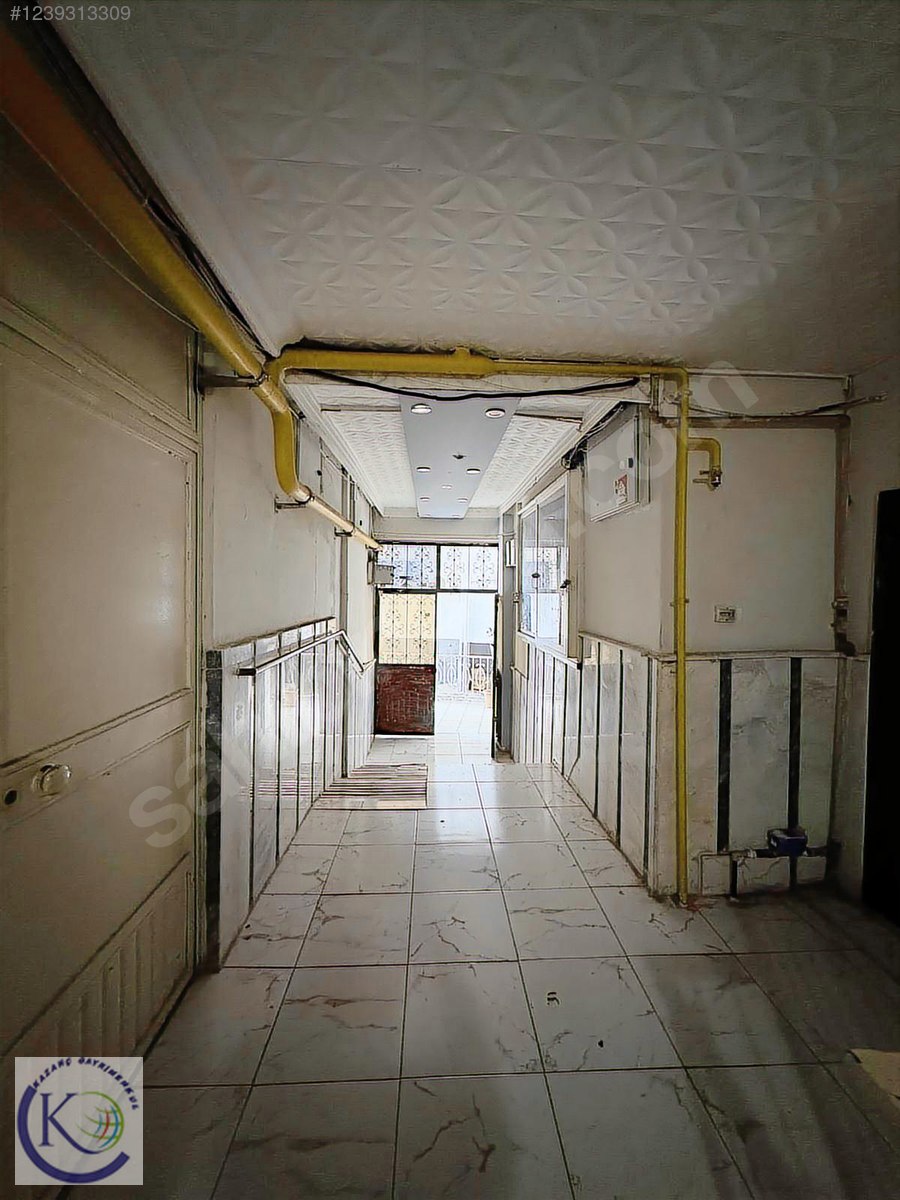 PALMİYE MAHALLESİ'NDE SATILIK GENİŞ VE KULLANIŞLI 2+1 DAİRE - MERSİN YENİŞEHİR fotoğraf 2