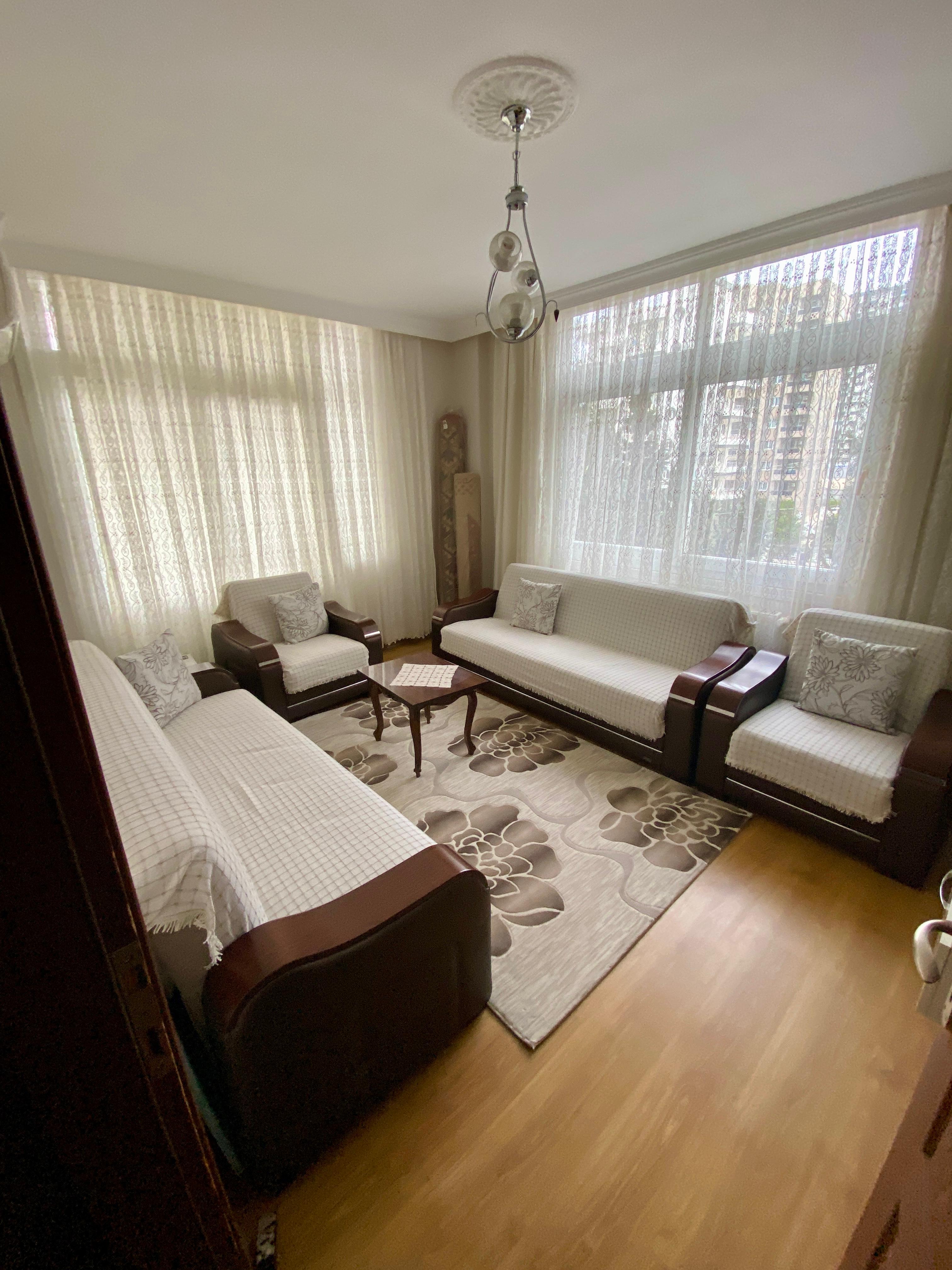 FIRSAT DAİRE DOĞALGAZLI GENİŞ OTURUMLU İÇİ FUL YAPILI 3+1 DAİRE - MERSİN MEZİTLİ fotoğraf 9