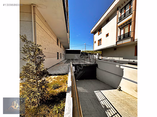 BEYLİKDÜZÜ KAVAKLI'DA MERKEZİ KONUM'DA SATILIK 2+1 DAİRE - İSTANBUL BEYLİKDÜZÜ fotoğraf 3