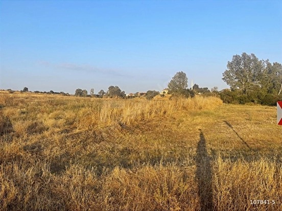 SİPAHİ KÖYÜNDE 650 M2 %60 2,5 KAT İMARLI MÜSTAKİL TAPU ARSA - EDİRNE UZUNKÖPRÜ fotoğraf 2