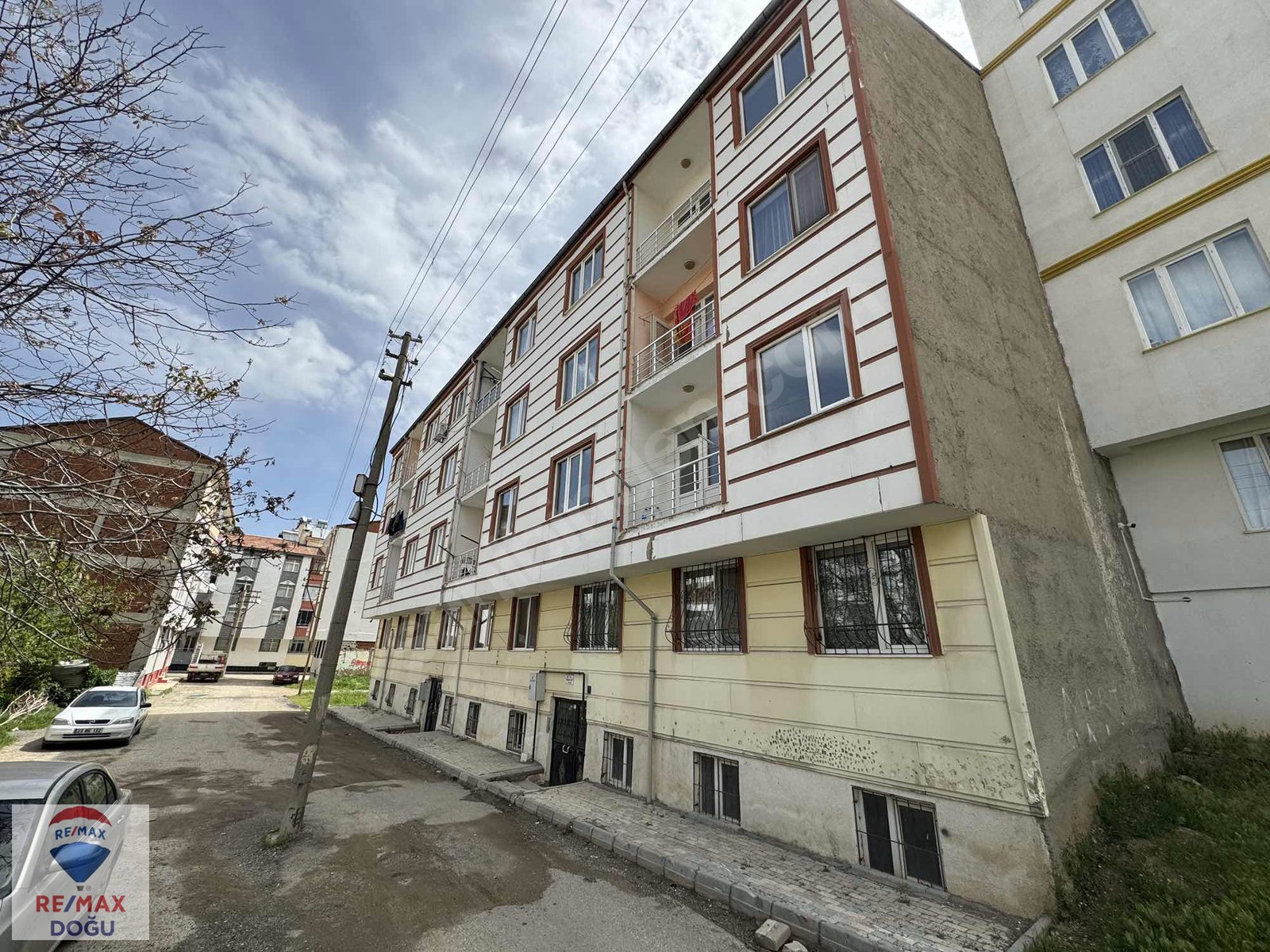 REMAX DOĞUDAN OLGUNLAR MAH.SATILIK 3+1 FIRSAT DAİRE - ELAZIĞ MERKEZ fotoğraf 5