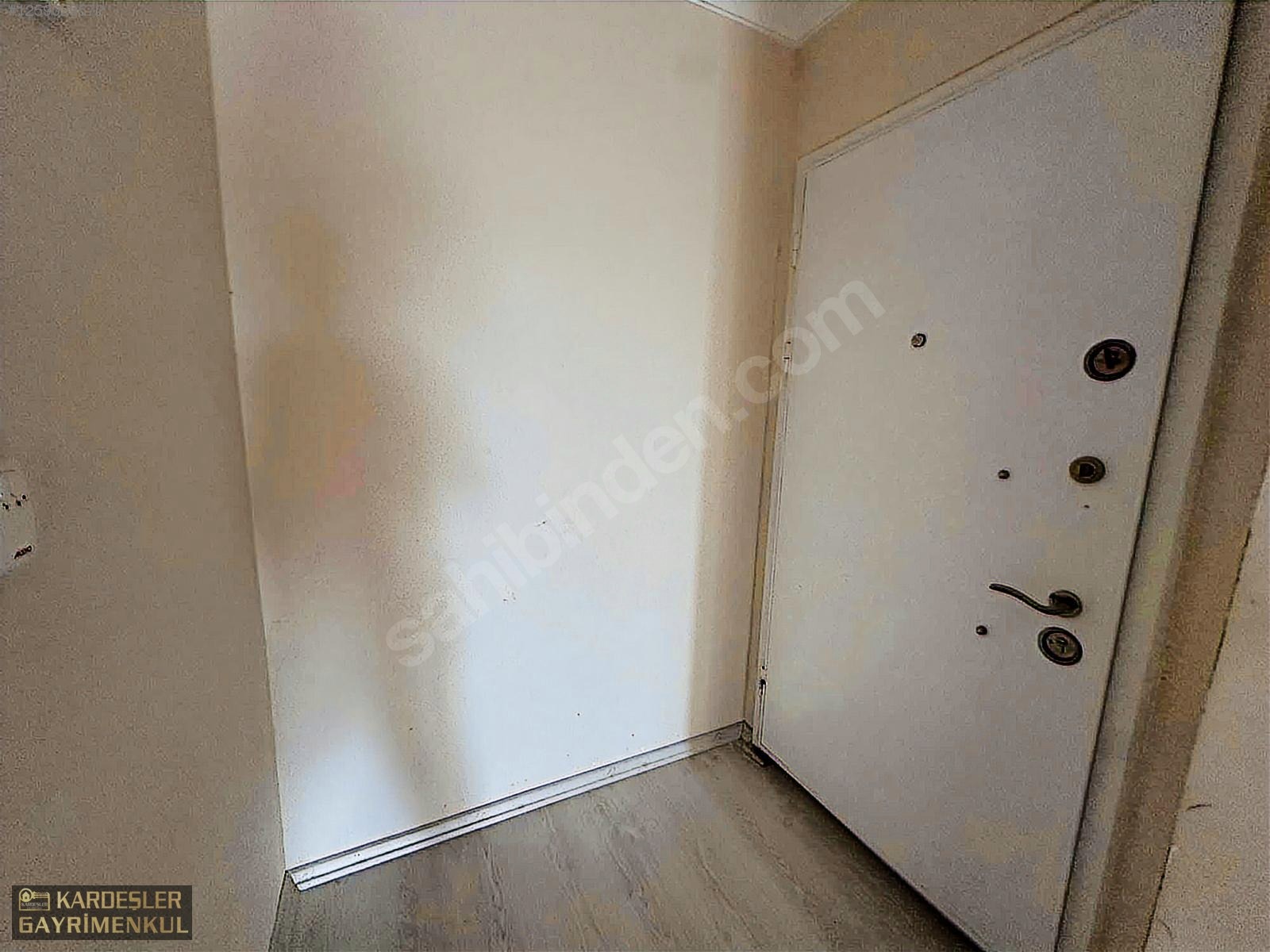 SATILIK CUMHURİYET MAHALLESİNDE 3 KAT DAİRE - MANİSA AKHİSAR fotoğraf 8