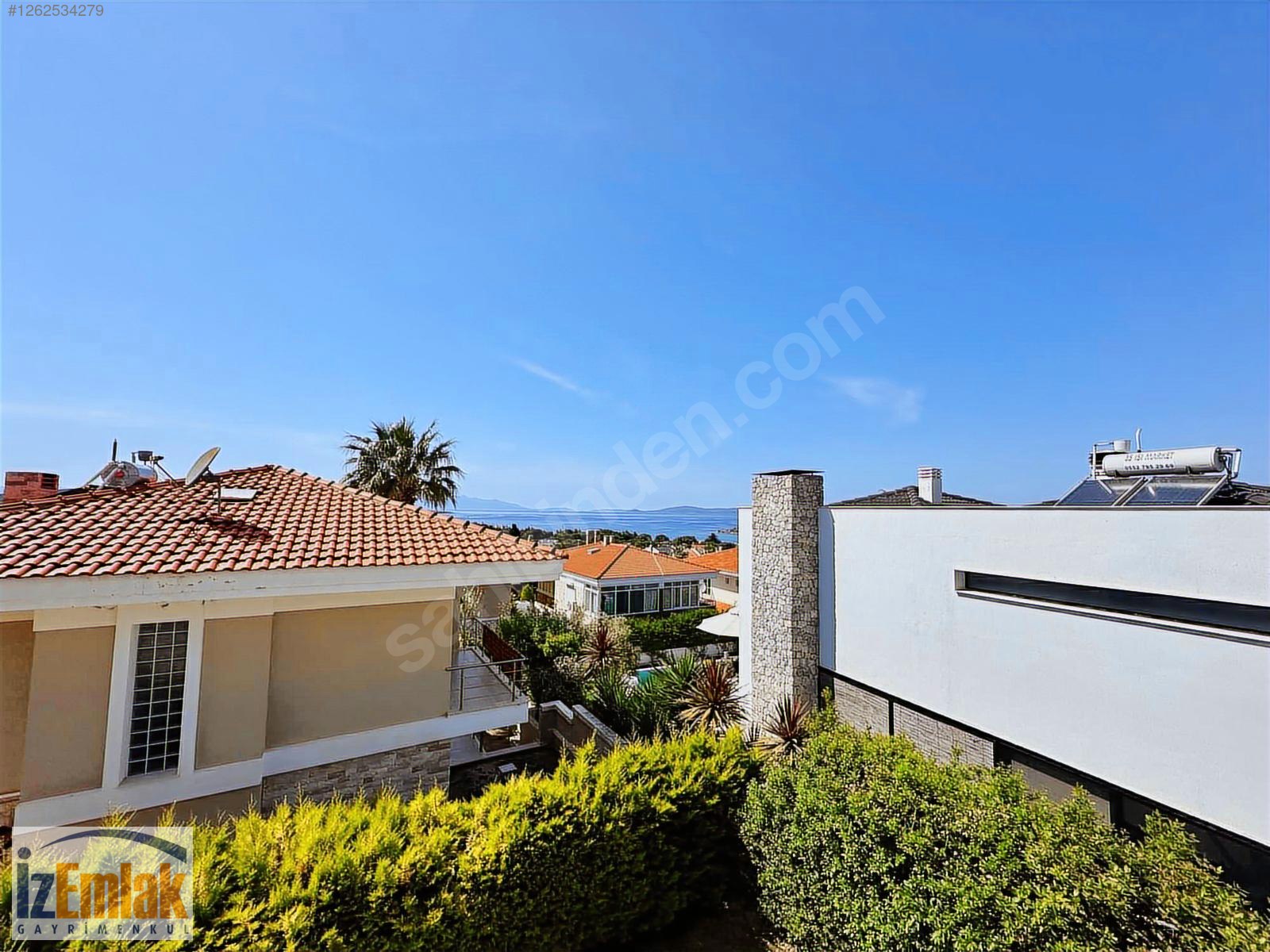 İz Emlak Yalı Mahallesinde Özel Havuzlu 3+1 Müstakil Villa - İZMİR ÇEŞME fotoğraf 3