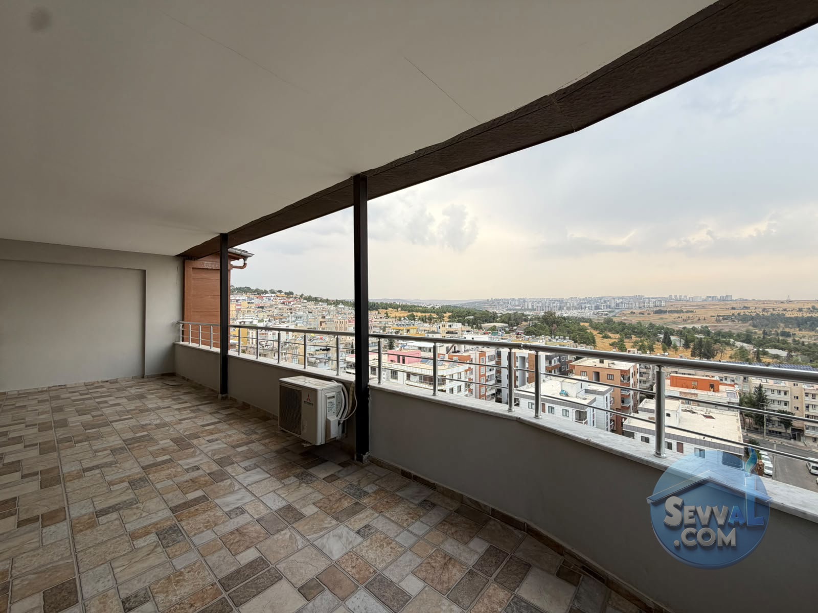  AHMET ERSEVEN MAH. KARAAĞAÇ SİTESİNDE 12. KAT 4+1 ODALI 400 m2 İÇİ FULL YAPILI  - ŞANLIURFA HALİLİYE fotoğraf 2