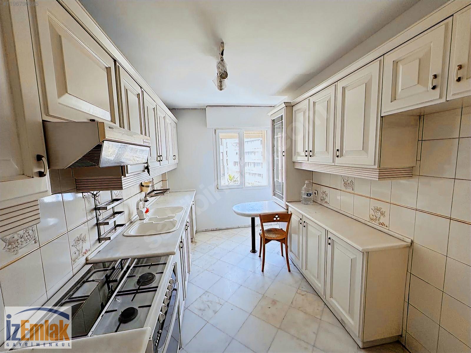 İzEmlak - Mustafabey Caddesi Yakınında 4 Oda 220m2 Satılık Daire - İZMİR KONAK fotoğraf 6