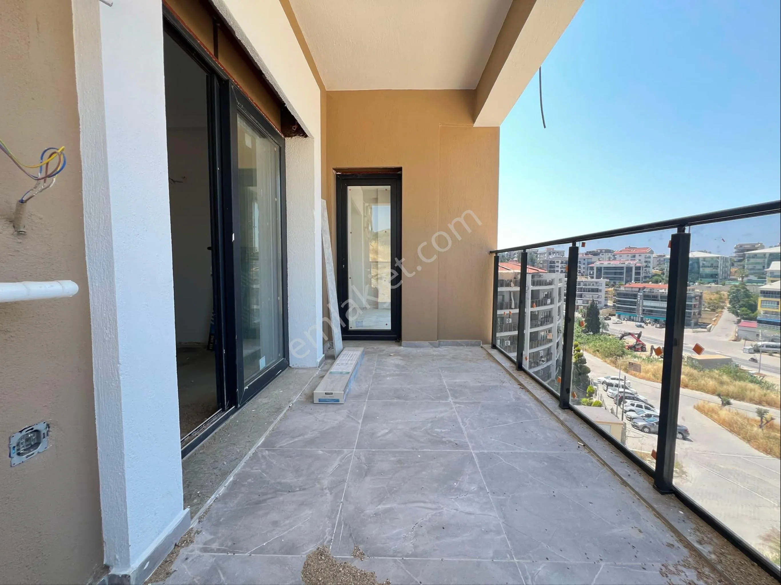 Kuşadası Merkezde Satılık Sıfır Arakat 1+1 Daire - AYDIN KUŞADASI fotoğraf 3