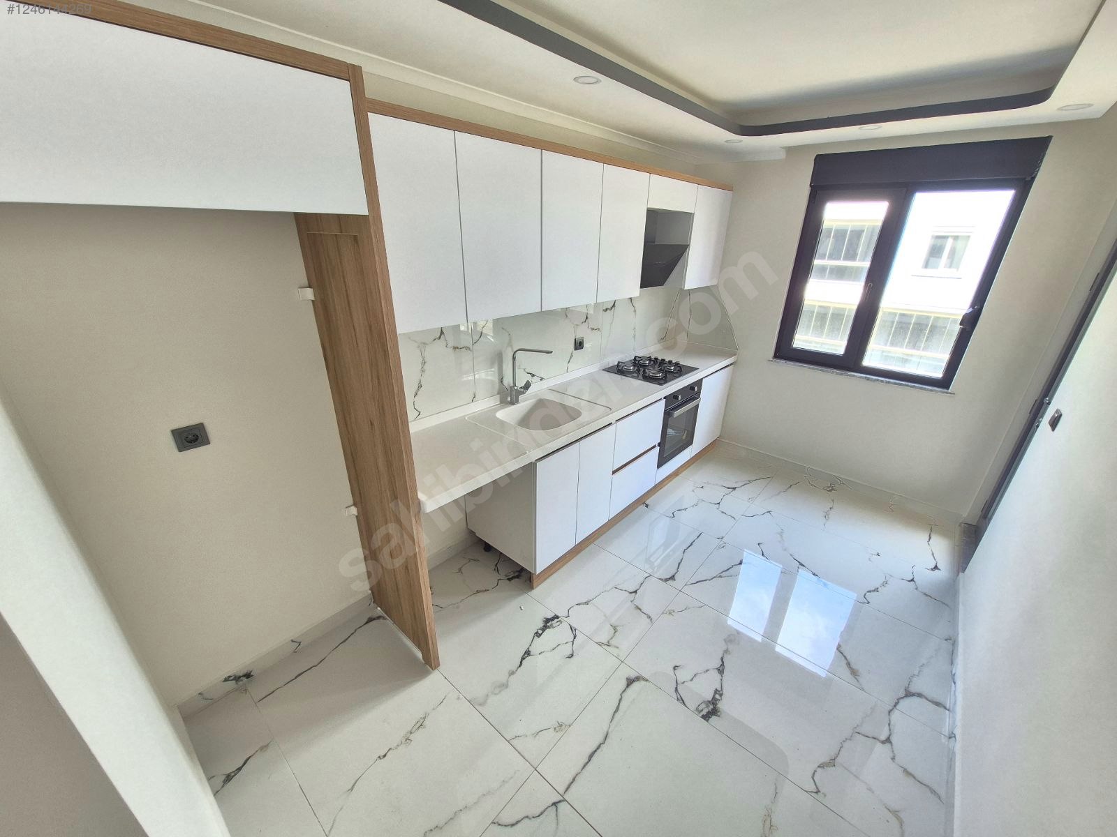 ARYA'DAN ALTINKUM'DA SATILIK 2+1 AYRI MUTFAK ÖN CEPHE DAİRE - BALIKESİR EDREMİT fotoğraf 5