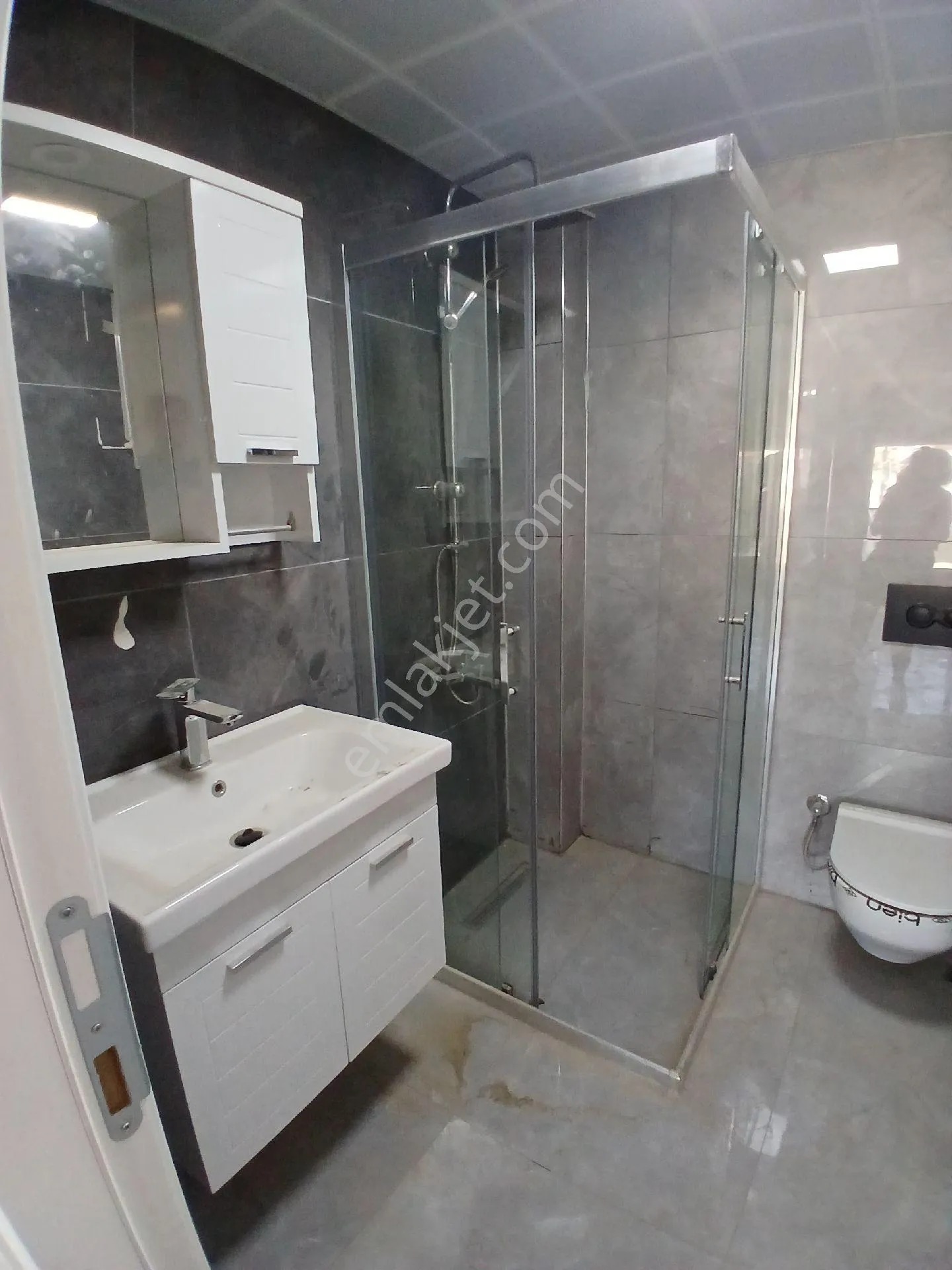 İzmir Torbalı Alpkent Mahallesinde 3+1 140m2 Net Arakat Havuzlu Sitede Daire Sat - İZMİR TORBALI fotoğraf 9