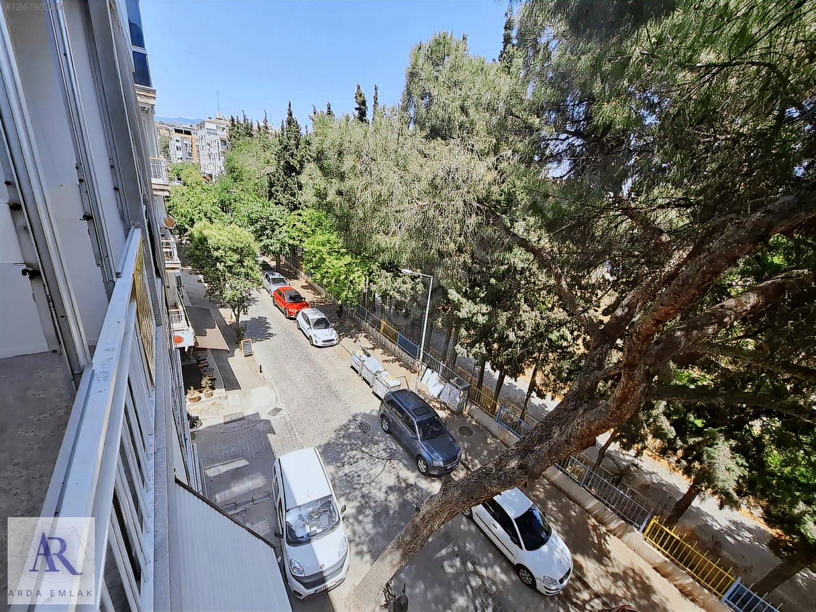 KARŞIYAKA ÇOCUK YUVASI YANI MERKEZ CEDDE ÜZERİ 3+1 130 M2 - İZMİR KARŞIYAKA fotoğraf 4