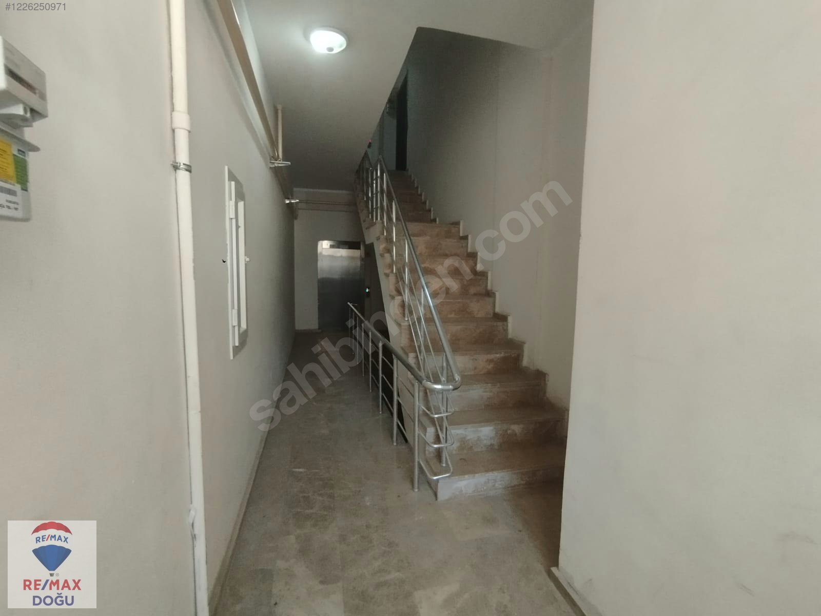 REMAX DOĞU' DAN OLGUNLAR'DA SATILIK 2+1 DAİRE - ELAZIĞ MERKEZ fotoğraf 4