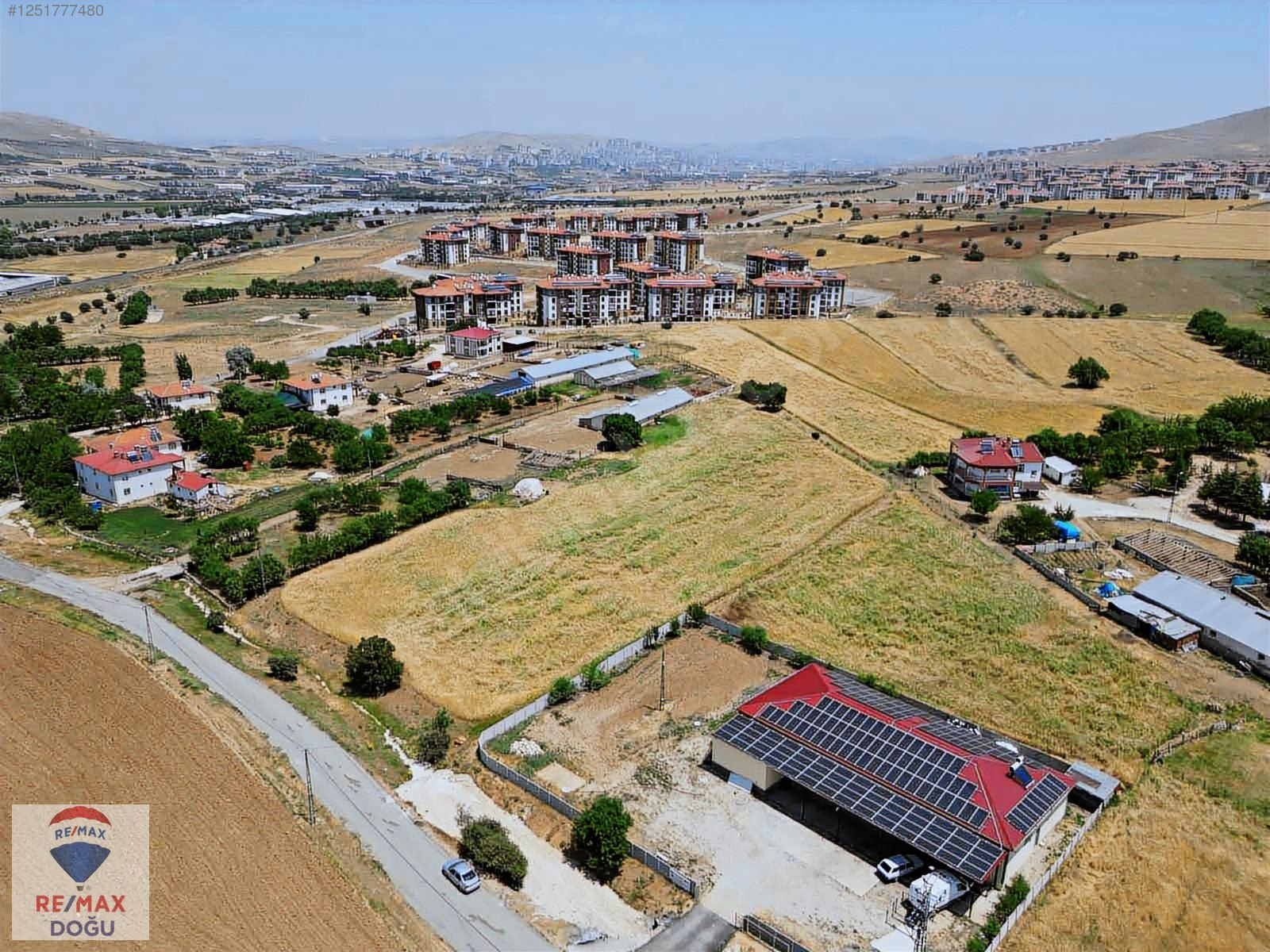 REMAX DOĞUDAN AŞAĞI HOLPENK'TE 6.473 M2 SATILIK TARLA - ELAZIĞ MERKEZ fotoğraf 2