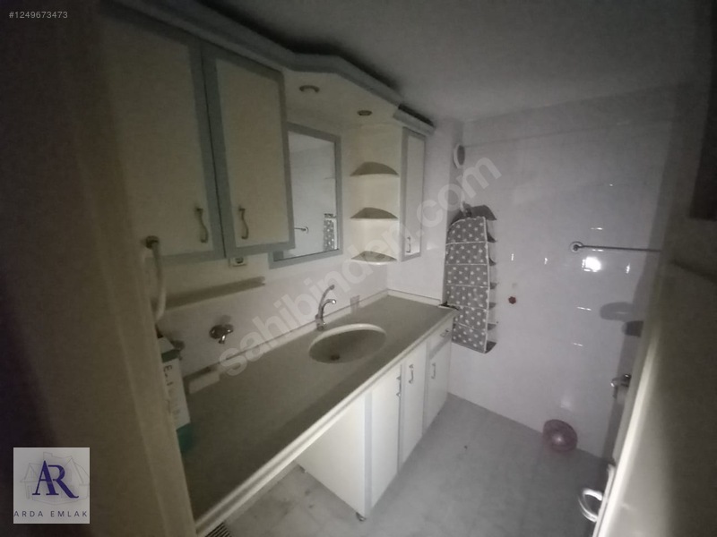 NERGİZ ÇARŞI CADDESİ ÜZERİ KAPALI MUTFAK D.GAZLI 3+1 - 135 M2 - İZMİR KARŞIYAKA fotoğraf 8
