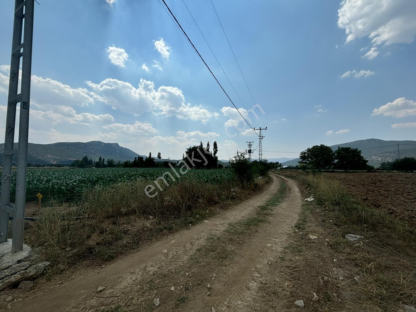 Burdur Ağlasun Hisarköy Muhteşem Konumda Elektrik Yol Su Sorunu Olmayan Satılık  - BURDUR AĞLASUN fotoğraf 16