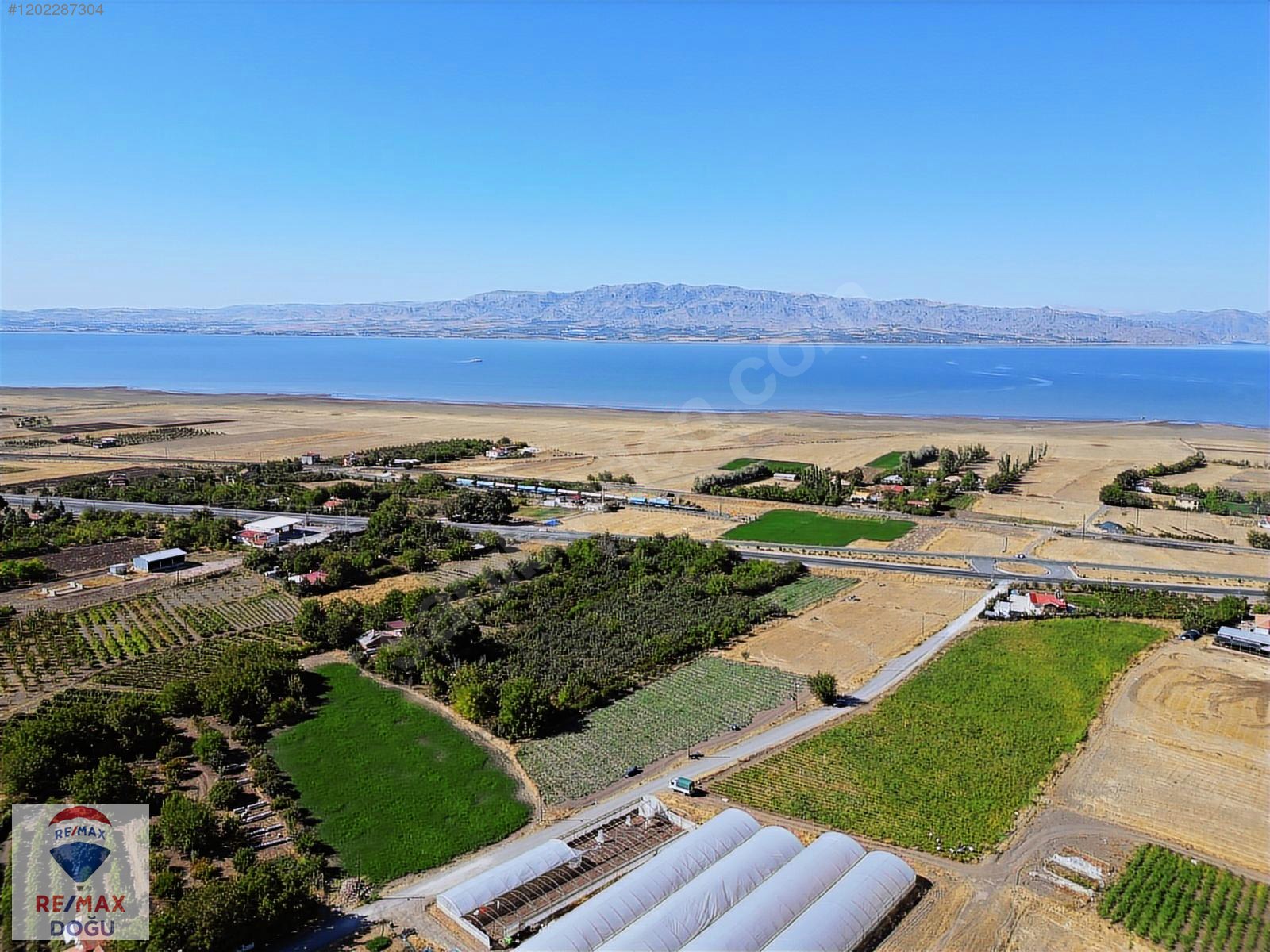 REMAX DOĞUDAN KORUCU KÖYÜNDE ANAYOLA 200M MESAFEDE SATILIK TARLA - ELAZIĞ MERKEZ fotoğraf 9