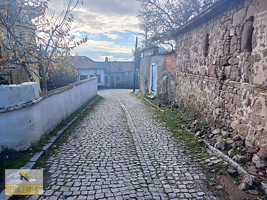 BÖLGEDE EMSALSİZ DEPOLAMA AMAÇLI TEK TAPU 132m2 2 KAT İMARLI - İZMİR BERGAMA fotoğraf 2