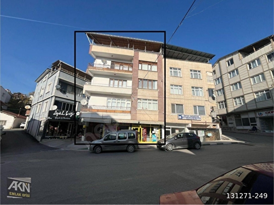 AKN GAYRİMENKULDEN MERKEZİ KONUMDA ANA CADDE ÜZERİ ACİL SATILIK 4 KATLI BİNA - TOKAT NİKSAR fotoğraf 35