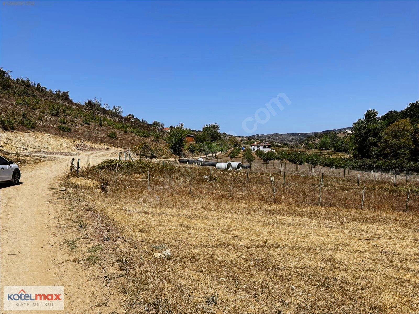 KANDIRA SELAMETLİ YOL KENARI SATILIK TARLA - KOCAELİ KANDIRA fotoğraf 3