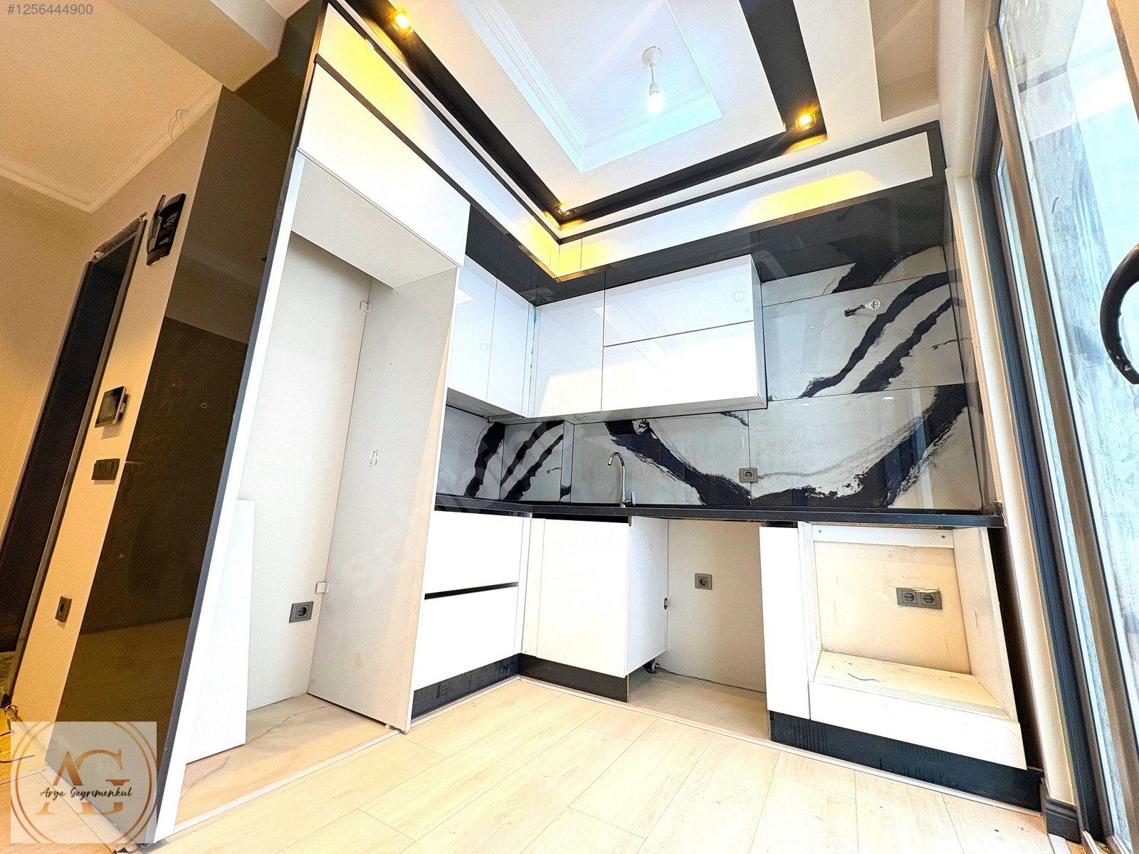 ARYA'DAN AKÇAY'DA ARAKAT SIFIR LÜKS DOĞALGAZLI 1+1 DAİRE - BALIKESİR EDREMİT fotoğraf 15
