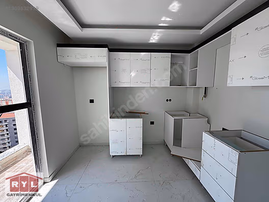 KARTAL YAKACIKTA SİTE İÇİNDE YÜKSEK KATTA FERAH 2+1 DAİRE - İSTANBUL KARTAL fotoğraf 34