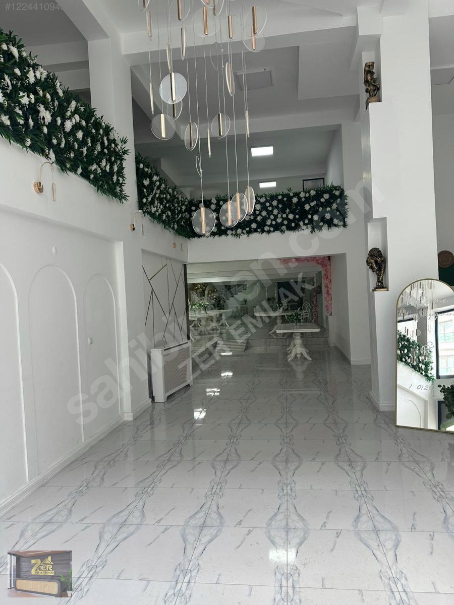 GÖLBAŞINDA SATILIK ASMA KATLI 580 M2 DÜKKAN - VAN İPEKYOLU fotoğraf 3