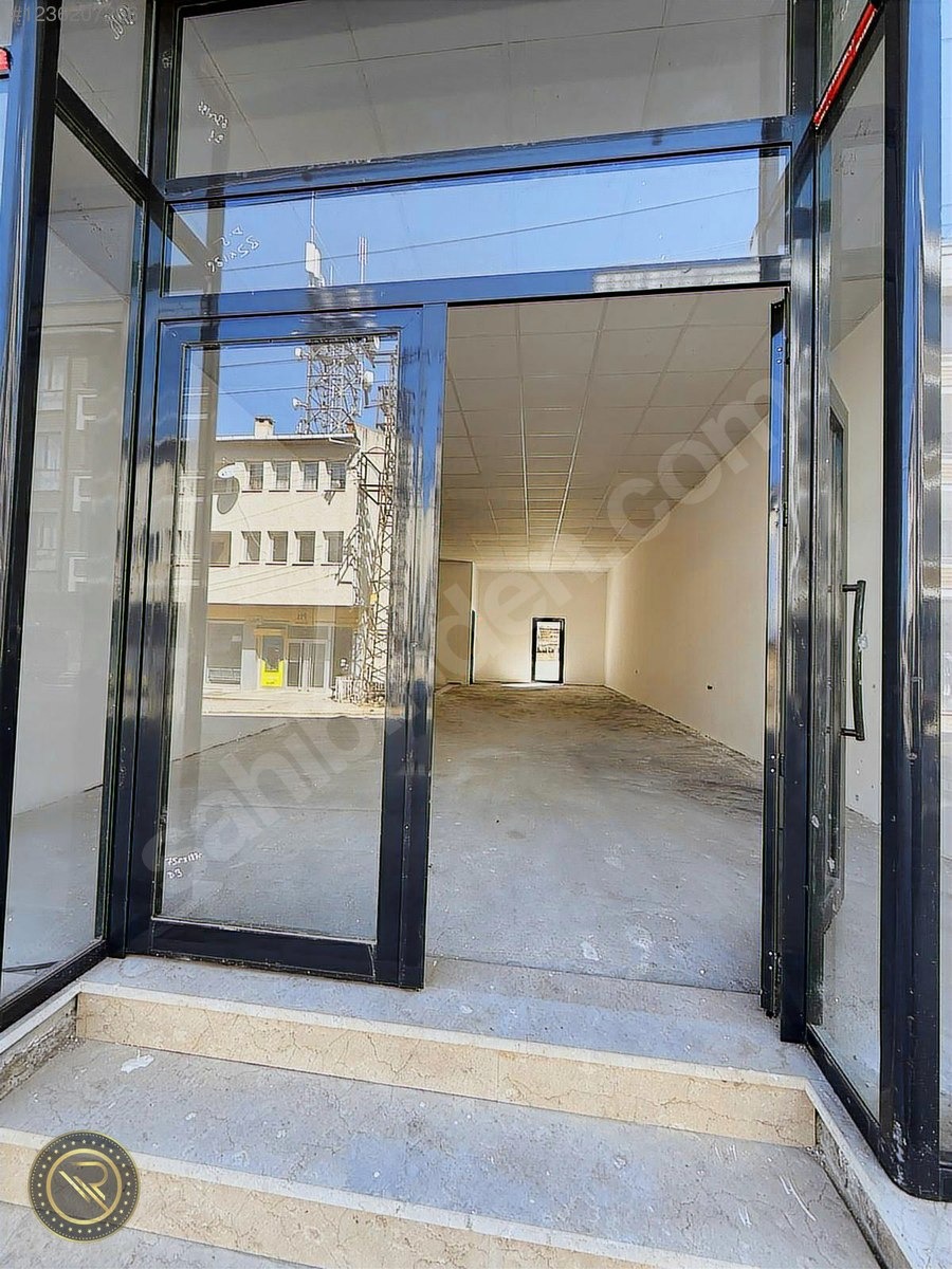 İĞNEADA'NIN EN İŞLEK CADDESİNDE 190M2 DEPOLU DÜKKAN - KIRKLARELİ DEMİRKÖY fotoğraf 3