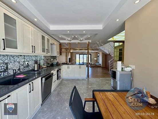 KUŞADASI EFE KONAKLARI SITESI’NDE DENIZ MANZARALI 4+1 TRIPLEKS VILLA - AYDIN KUŞADASI fotoğraf 17