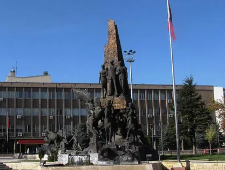 UŞAK EŞME CUMHURİYET KÖYÜNDE 408 M² ARSA SATILIKTIR. - UŞAK EŞME fotoğraf 7