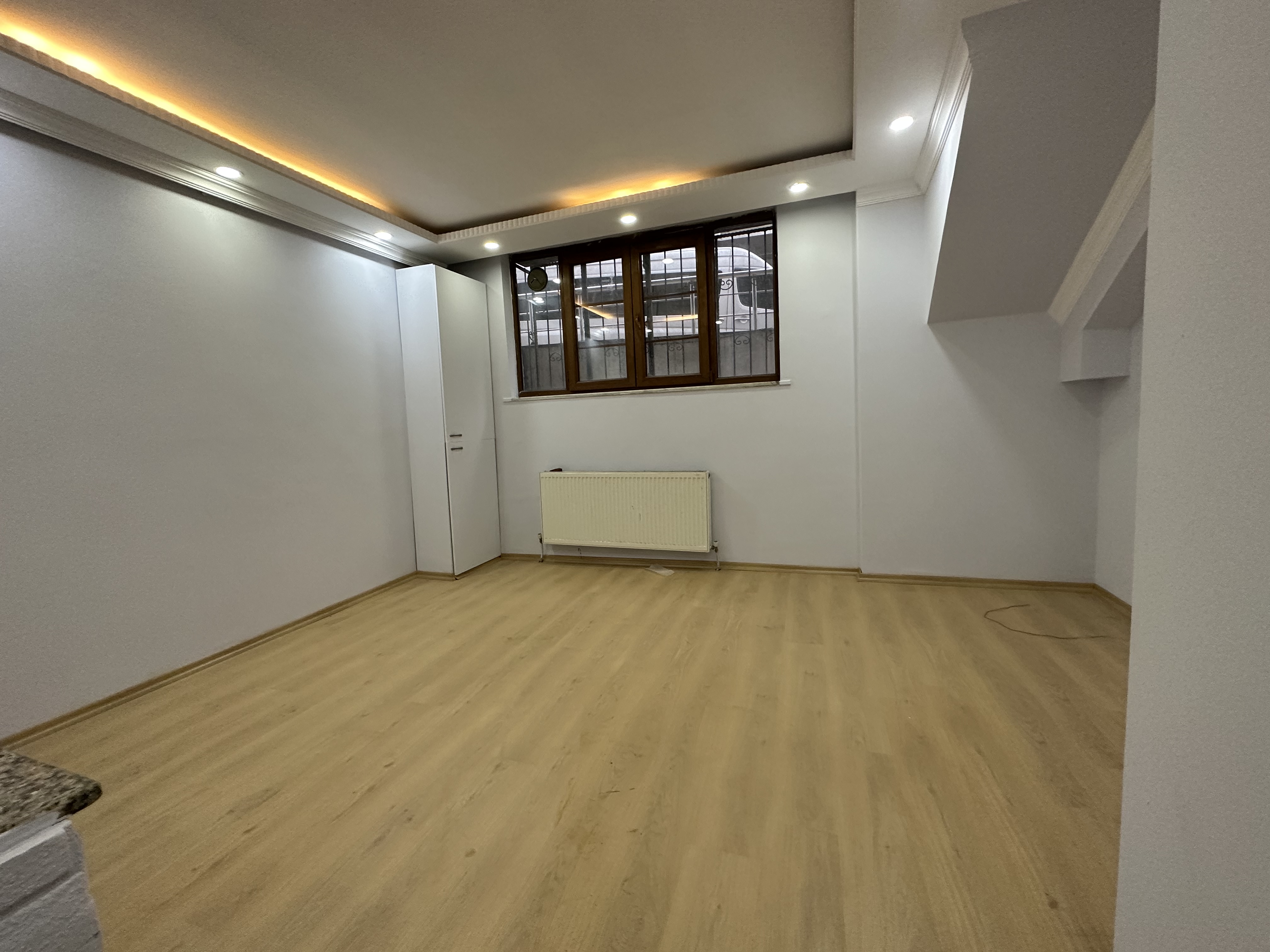 KAĞITHANE EMNİYETEVLERDE 2+1 90 M2 BAHÇE KATI DAİRE - İSTANBUL KAĞITHANE fotoğraf 10