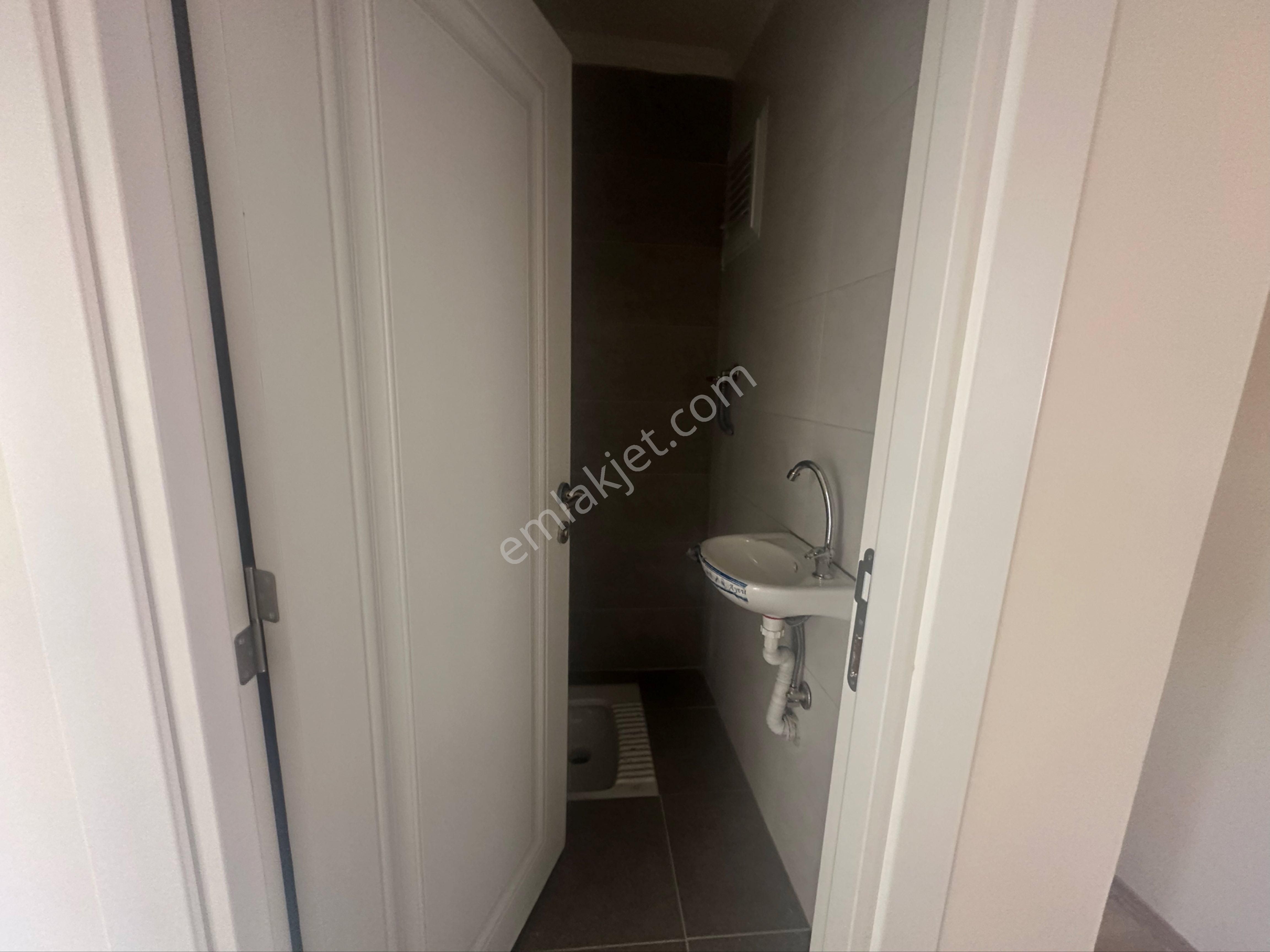 Kartal Esentepede 3+1 Geniş Daire - İSTANBUL KARTAL fotoğraf 12