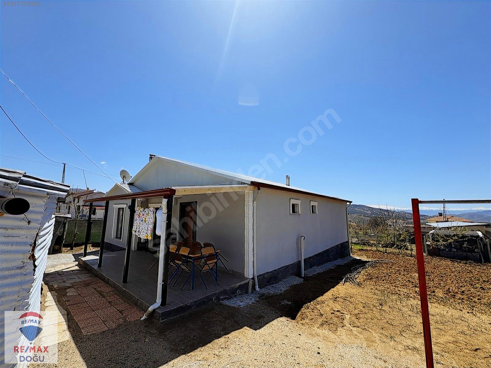 REMAX DOĞUDAN MUHTEŞEM LOKASYONDA 3+1 MÜSTAKİL BAHÇELİ EV - ELAZIĞ BASKİL fotoğraf 2