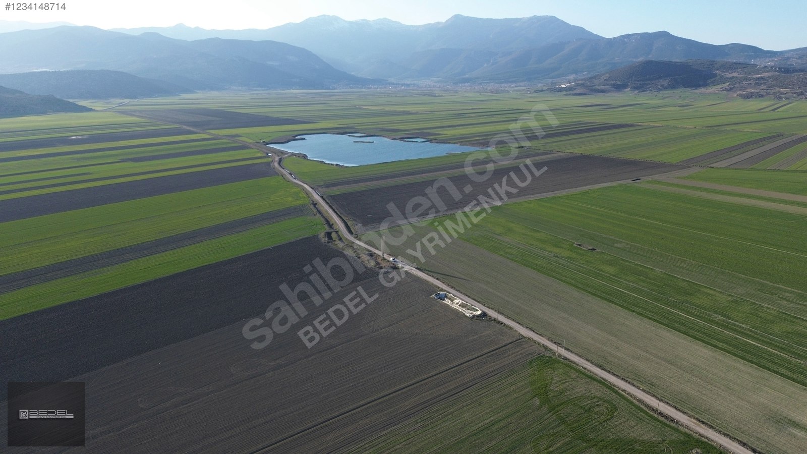 BUCAK KARAALİLER KÖYÜ 82 DÖNÜM TEK TAPU HALİNDE SULU TARLA - BURDUR BUCAK fotoğraf 4
