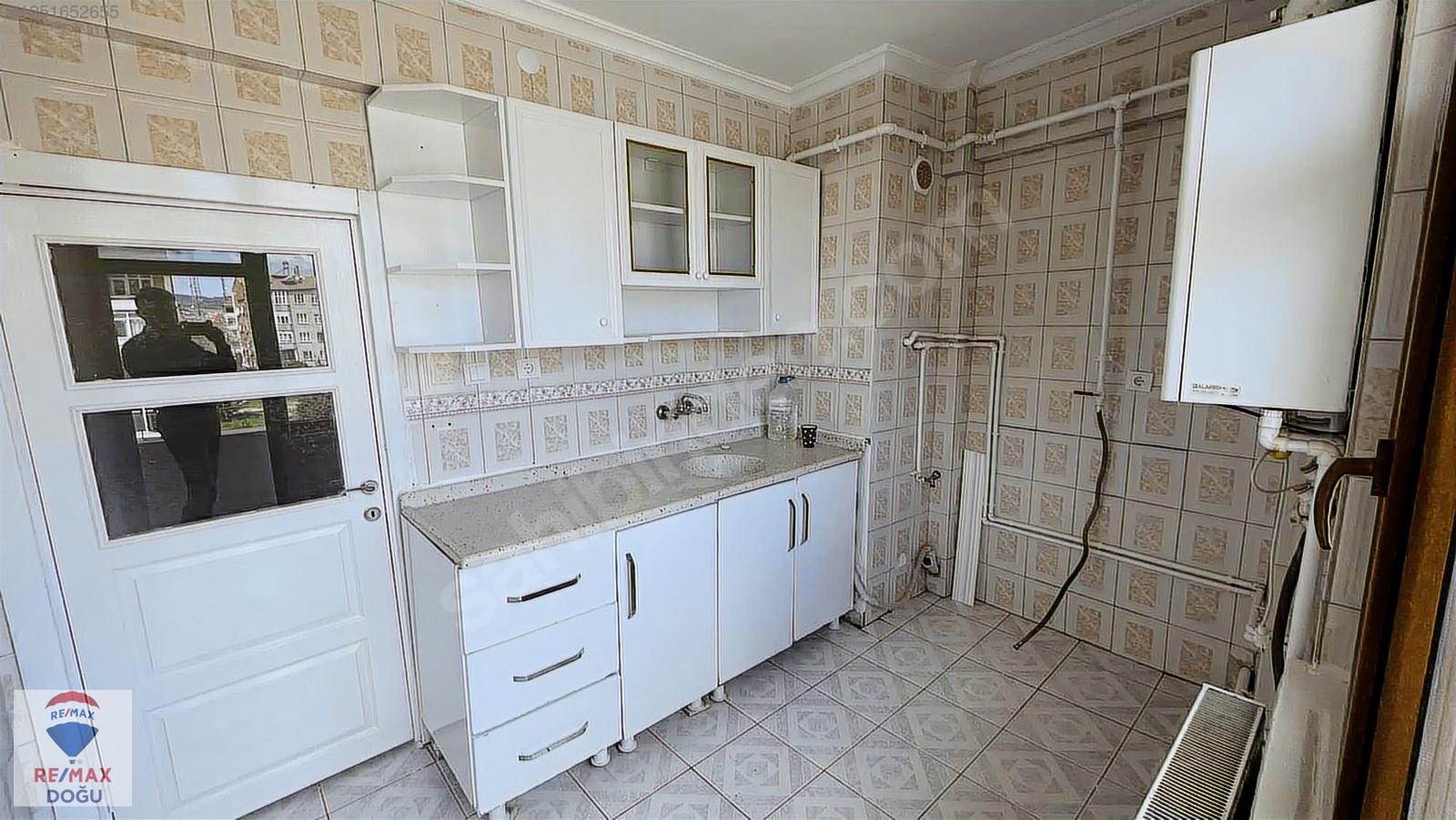REMAX DOĞU SANAYİ MAHALLESİNDE YAPILI SATILIK 3+1 DAİRE - ELAZIĞ MERKEZ fotoğraf 6