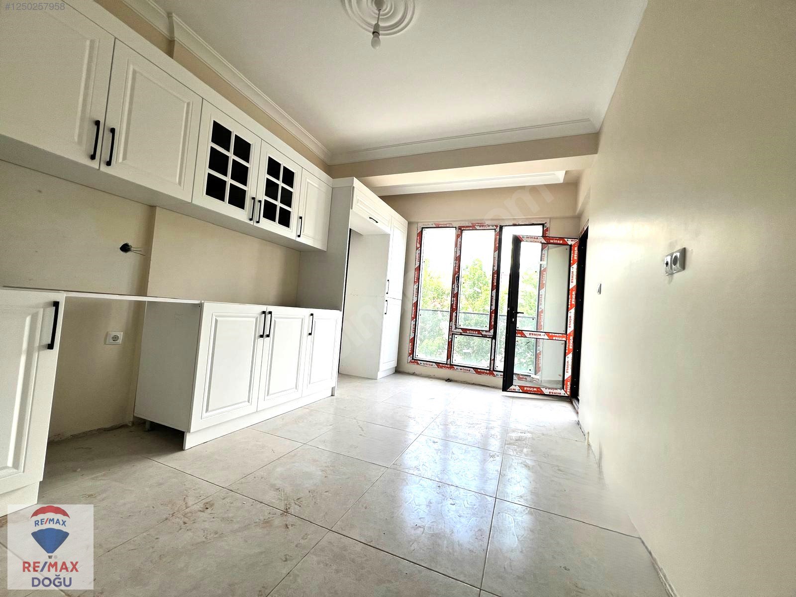 REMAX DOĞU ABDULLAHPAŞA MAH.ANA CADDEYE ÇOK YAKIN SATILIK DAİRE - ELAZIĞ MERKEZ fotoğraf 4
