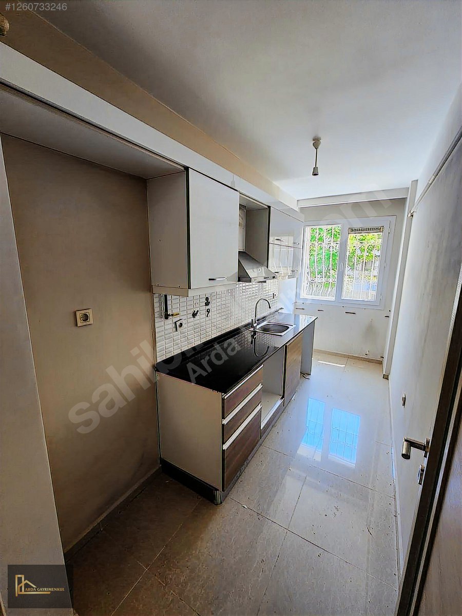 ANADOLU CADDESİ PARALELİ KAPALI OTOPARKLI YENİ BİNA 2+1 90 M2 - İZMİR KARŞIYAKA fotoğraf 3