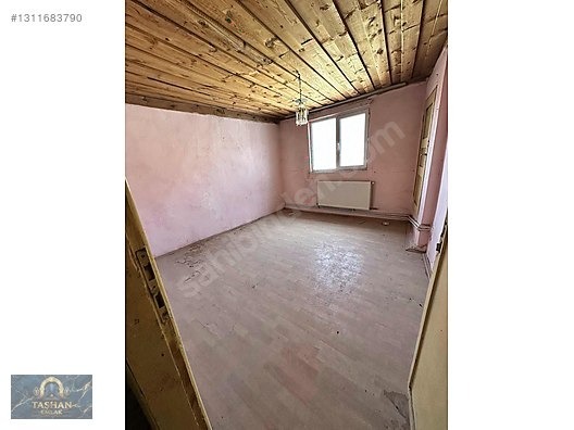 GÖKMEDRESE MAHALLESİNDE 3 KATLI SATILIK MÜSTAKİL EV - AMASYA MERKEZ fotoğraf 11
