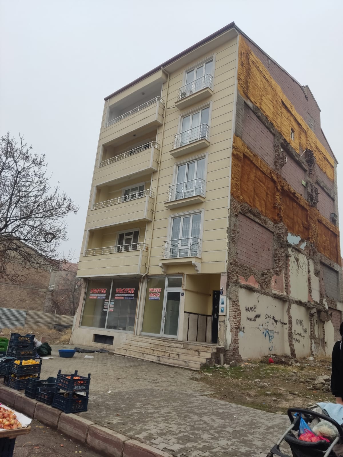 ELAZIĞ KONUMU MÜKEMMEL CUMA PAZARI YANINDA 3+1 DAİRE - ELAZIĞ MERKEZ fotoğraf 10